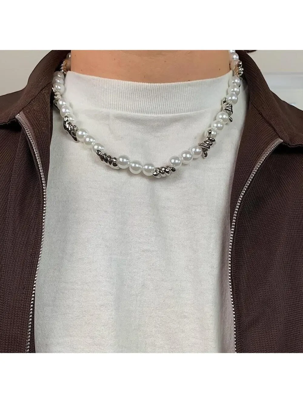 Pearl beaded barbwire necklace